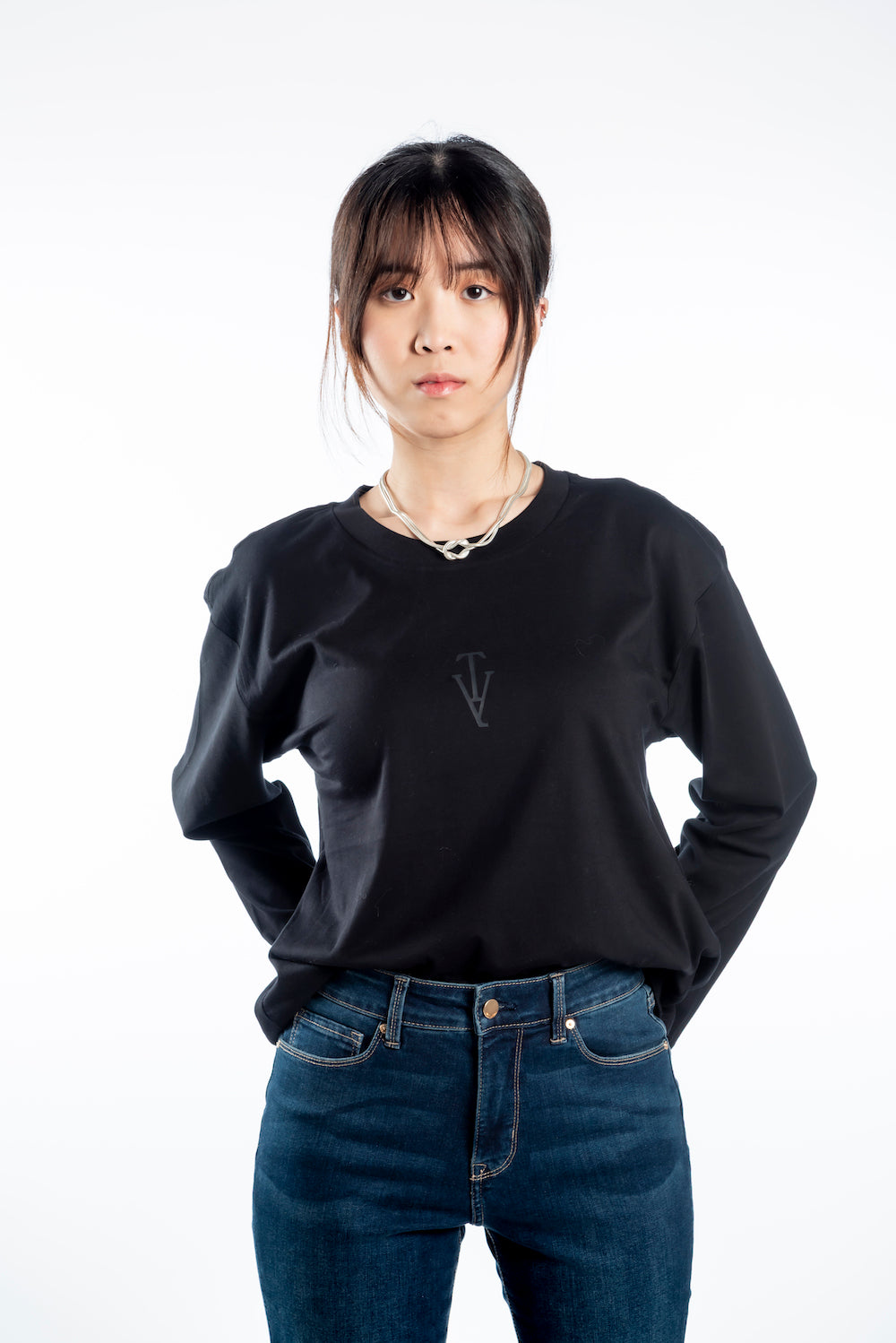 Women's Long Sleeve T-Shirt – Black - Black Logo