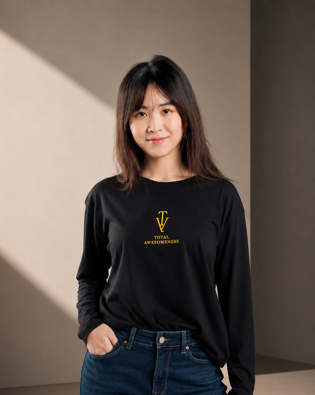 Women's Long Sleeve T-Shirt – Black - Gold Logo